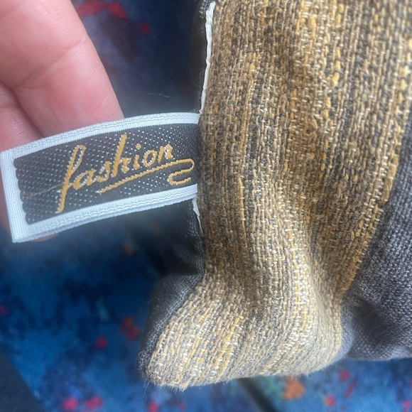 Fashion Pillow - Picture 3 of 4